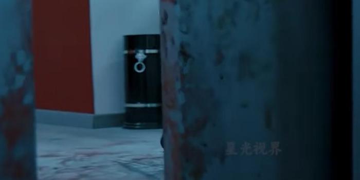 公司老总老罗被困电梯历经丧尸危机，终盼与家人团聚却不知城能撑多久 .丧尸电梯-[原创首发]-吾爱文案网