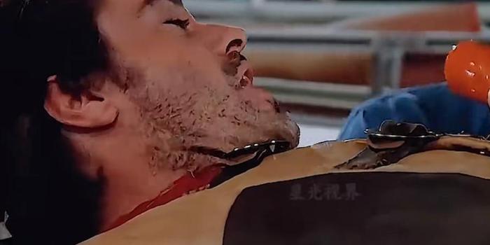 探索外星文明的科学家遭袭，历经波折后打败外星人成功返回地球   .冰河急先锋-[原创首发]-吾爱文案网