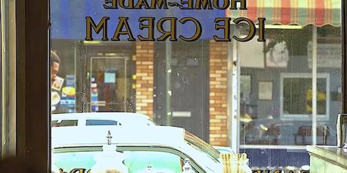 哈林教父邦比出狱后与老金多方周旋复仇，终掌权并整顿社区续写传奇 .哈林教父第二季-[原创首发]-吾爱文案网