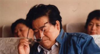 72年光影耕作，他成为老黎民心中的“银幕英雄”