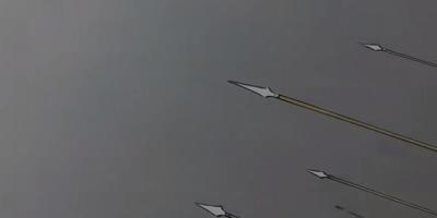 奇幻世界中辉夜公主生于竹中，历经波折后被天神接回月亮留下无尽思念 .辉夜姬物语大结局