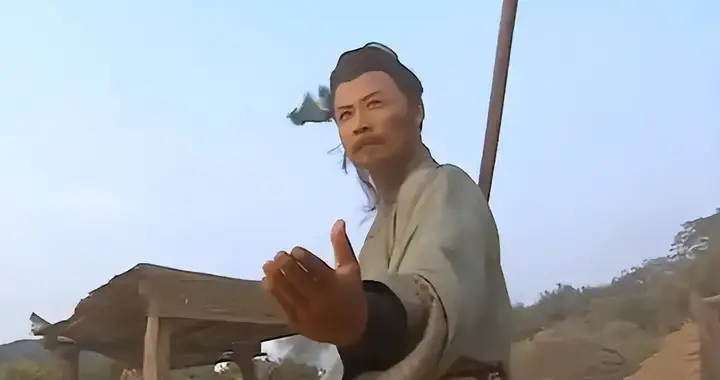 水浒传中，能打过林冲的六大高手，个个实力惊人。
