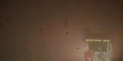 震惊台湾！司机夜遇纸扎车凭空消失，调查牵出劫匪与离奇复仇事件 .纸扎车