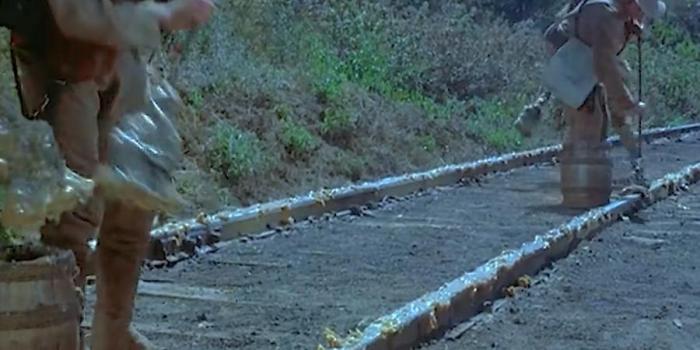 影视中劫匪精心劫满载珠宝列车，警长追捕设伏终成功逮捕劫匪头目   .黄金大劫案-[原创首发]-吾爱文案网