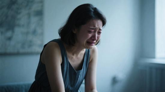 聚焦人物：伤感哭泣的悲伤瞬间
