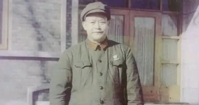 他为当师长，可没少费劲！梁兴初：放着纵队主任不当，非要改行