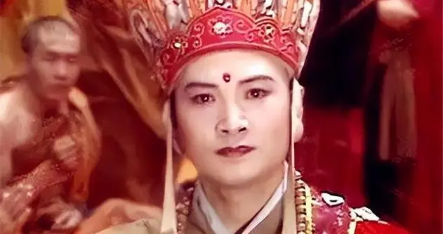 唐僧帽上的五个小佛像，是哪五尊呢？为何不见其他僧人戴