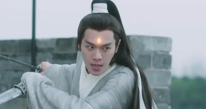 在《雪中悍刀行》中，江湖高手一人可战千骑，为何还会怕官府？