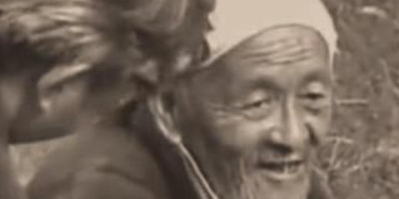 长白山深处狼嚎子皮谜案：刀疤脸与和尚遇袭的惊悚往事