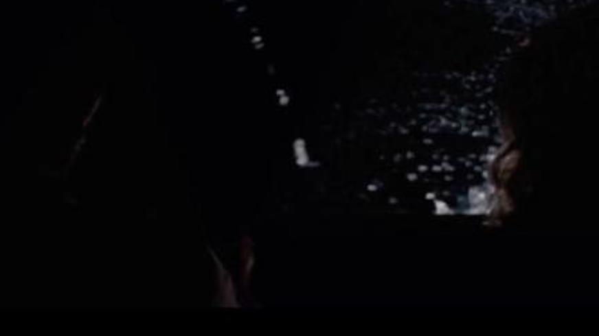 《血迷宫》：一场由猜忌引爆的黑色幽默犯罪迷局