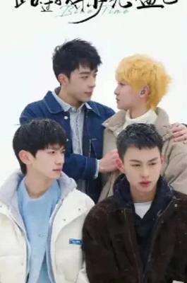 《路过我年少时光的蓝色》：青春伤痛下的深情救赎