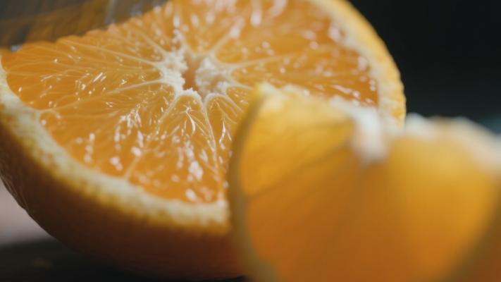 切桔子特写镜头高清视频素材文案