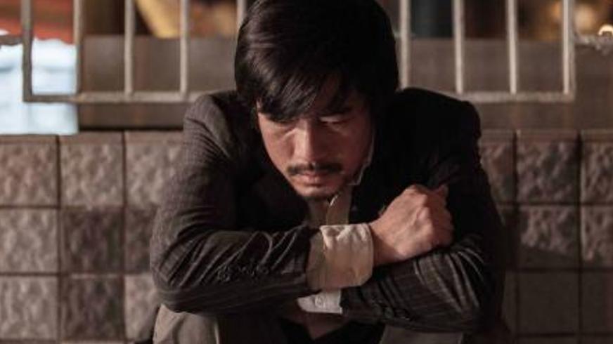 《麦路人》：香港霓虹下的边缘人生与温暖微光