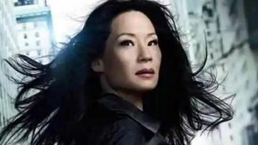 动作电影《霹雳娇娃》解说：绝色特工组合的惊天大冒险