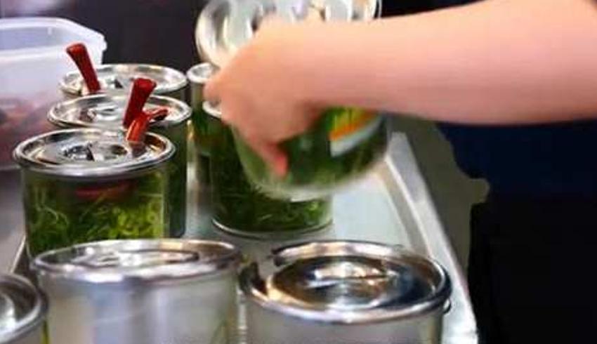 日本横岗拉面制作全过程 料足卫生成连锁招牌