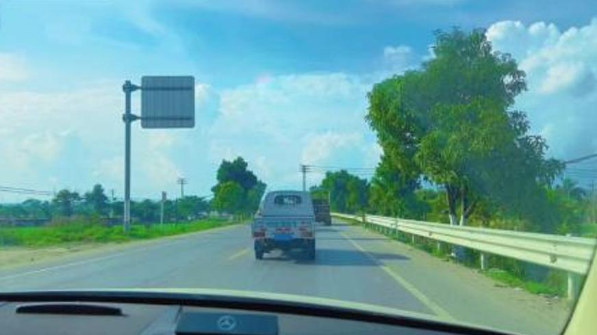 《是非之地》：西部旷野中正义使者的血色救赎之路