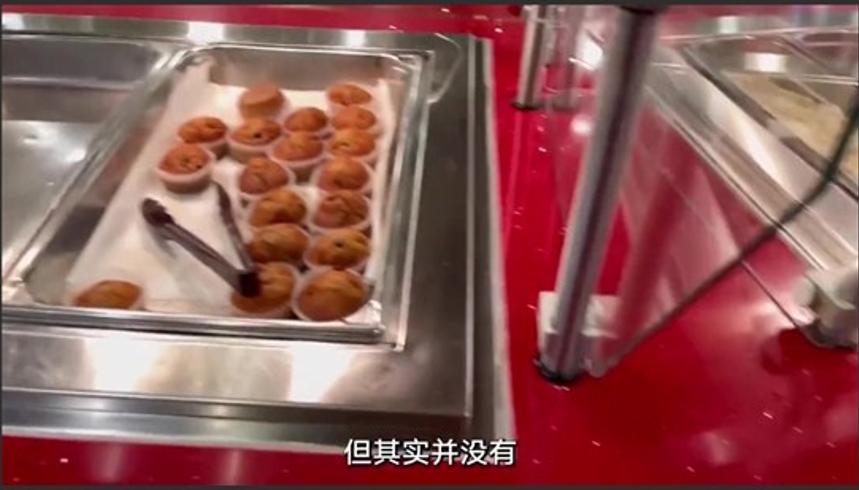 美国橄榄球运动员的一天清晨五点训练受伤也坚持