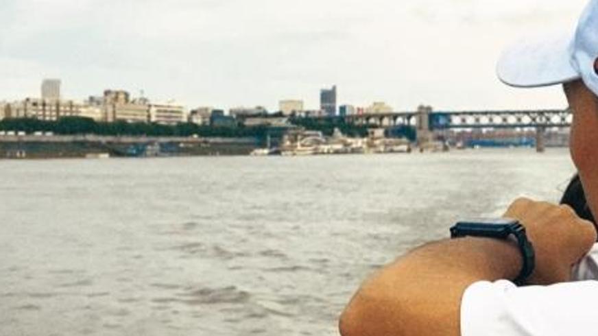 《困在爱中》：在情感迷宫中寻找出口的一家人