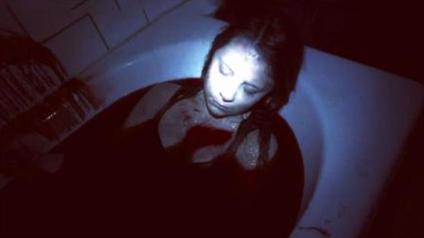 《巢穴》：前苏联基地的怪物惊魂与绝地求生