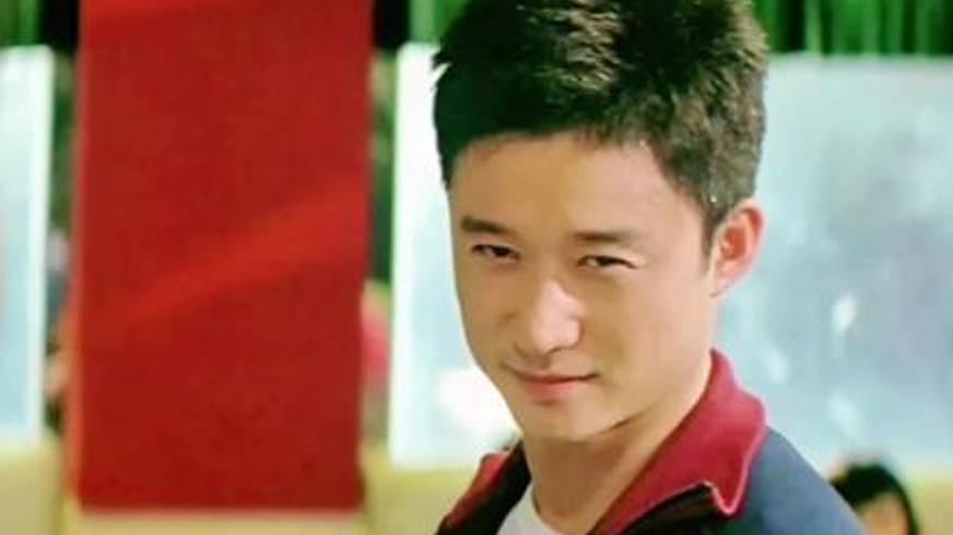 《黑拳》：热血拳手的堕落与救赎悲歌