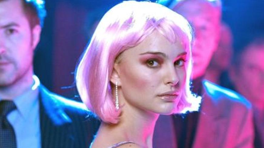 《偷心》：伦敦都市男女情感迷宫中的背叛与迷失