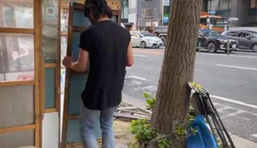 日本福冈街头小吃摊：传承四代的烤肉美味传奇