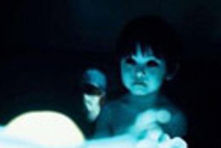 《黑暗双子》：日记诅咒与镜像里的双重恶魔