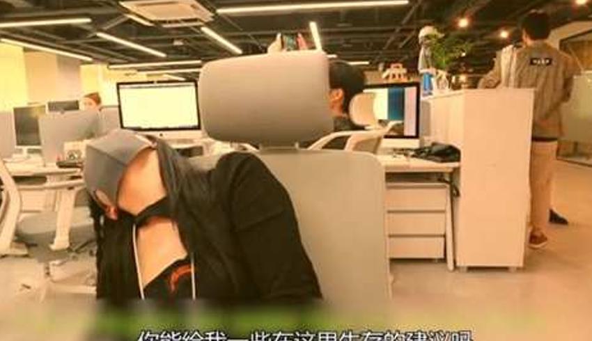 韩国上班族小金的日常随身携带牙刷的忙碌一天