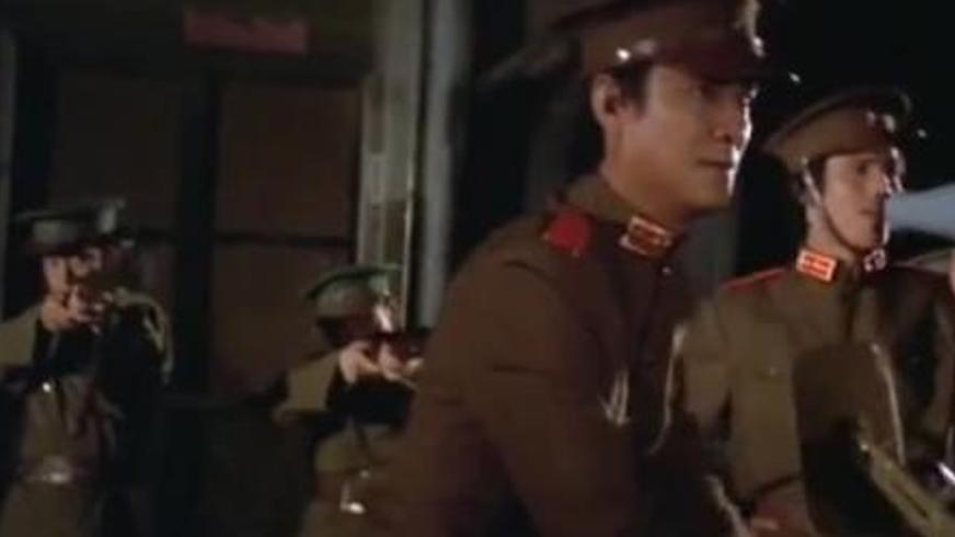 命运交织的兄弟情仇《差人·大佬·搏命仔》