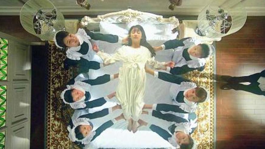 《虽是未成年，但不是孩子》：十六岁新娘的成长与真爱之旅