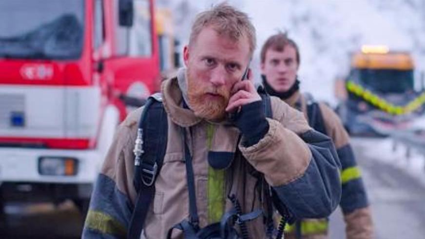 《夺命隧道》：九公里浓烟里的生存博弈与人性考验