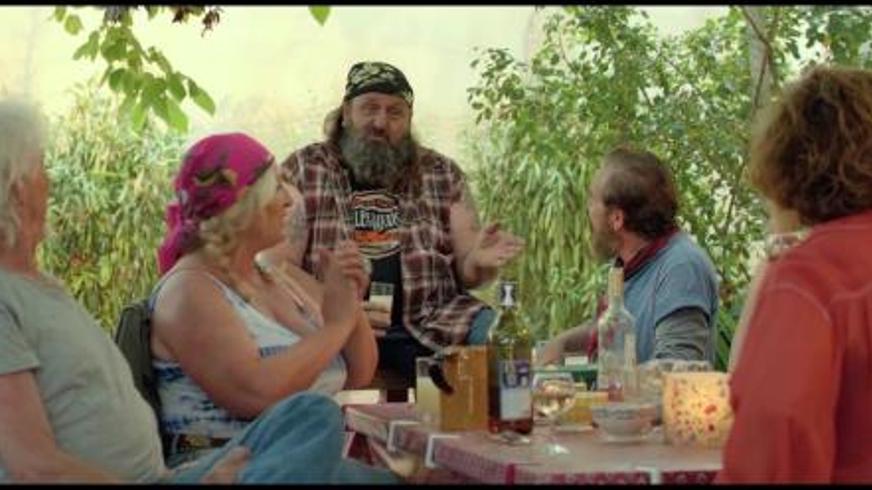 《普罗旺斯的夏天》：阳光海风下的隔代温情救赎