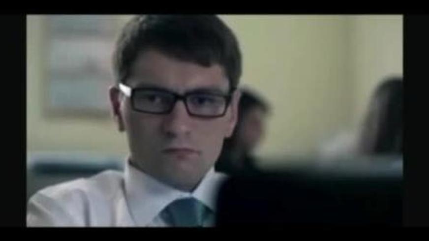 《夺命鼠标》当现实成为可编辑代码的惊悚寓言