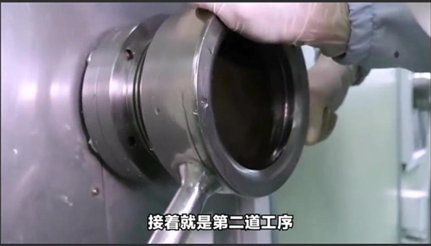 揭秘米线制作全过程打破塑料袋和明矾谣言