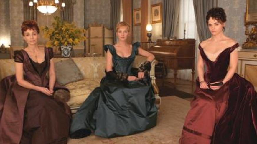 《漂亮朋友》：以皮囊为梯的上流攀爬与人性沉沦