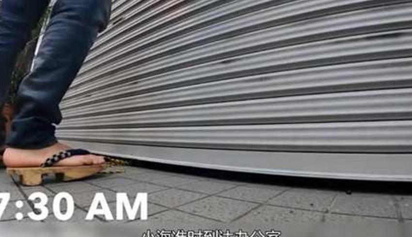 日本人力车夫小海在浅草寺的辛苦日常