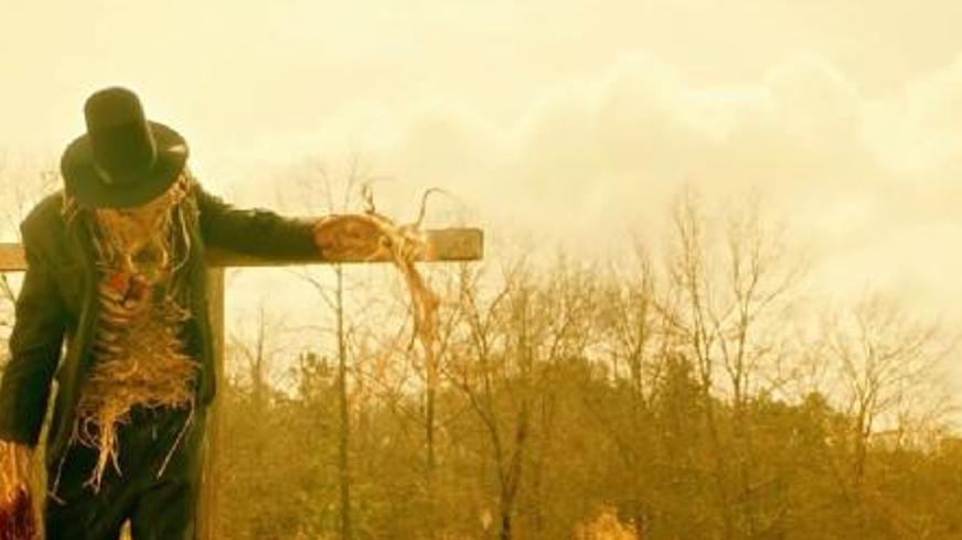 《稻草人》：玉米地深处的恐怖杀戮与绝望轮回