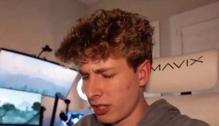 国外高中生伯尼的一天白天上课晚上当主播