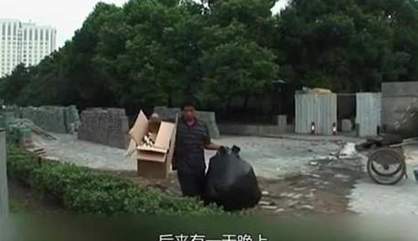 上海底层拾荒者的挣扎与无奈真实生活记录