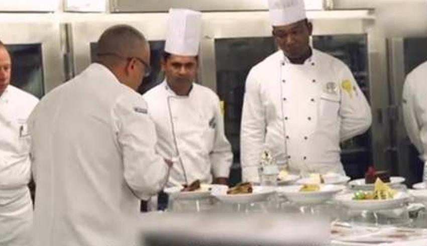 纪录片：世界最大游轮的千亿级供餐幕后故事