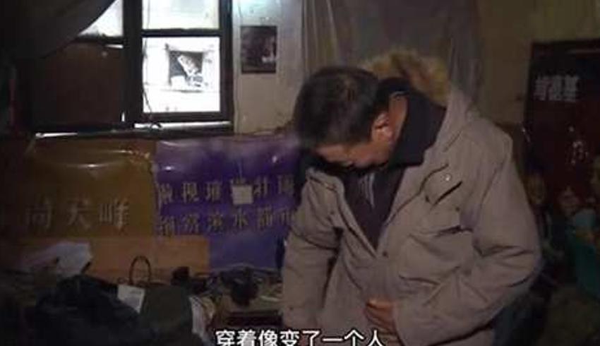 重庆棒棒何苦与自立巷邻居：平凡日子里的温暖烟火