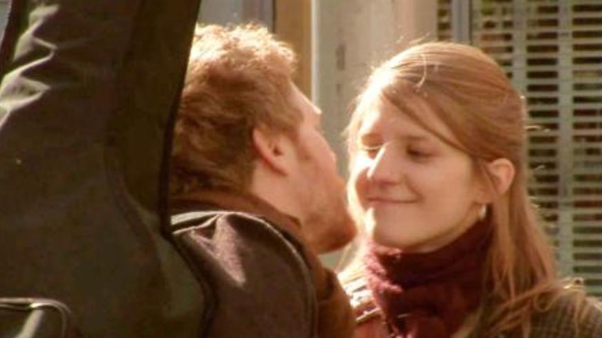 《曾经》：琴弦上的相遇与未说出口的温柔