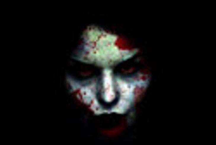 废弃屋的诡影：老外探险队的照片惊魂