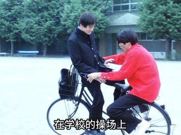 《坏孩子的天空》坏孩子的天空：青春的歧路与回望