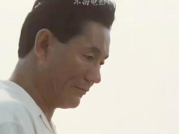 《坏孩子的天空》坏孩子的天空：跌倒仍仰望的青春