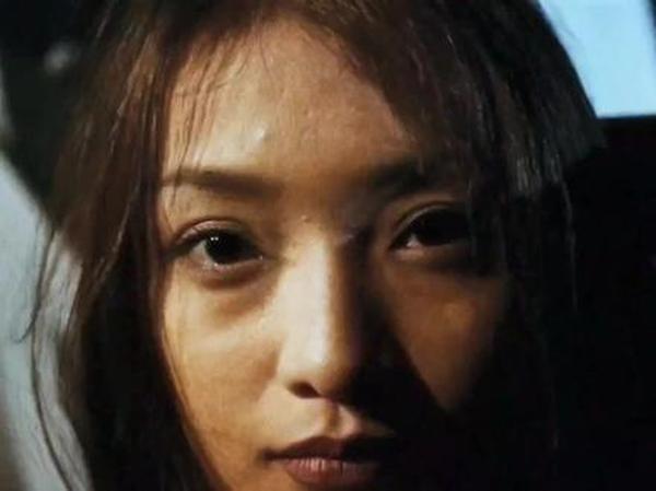 《苏州河》：周迅封神之作的遗憾与深情