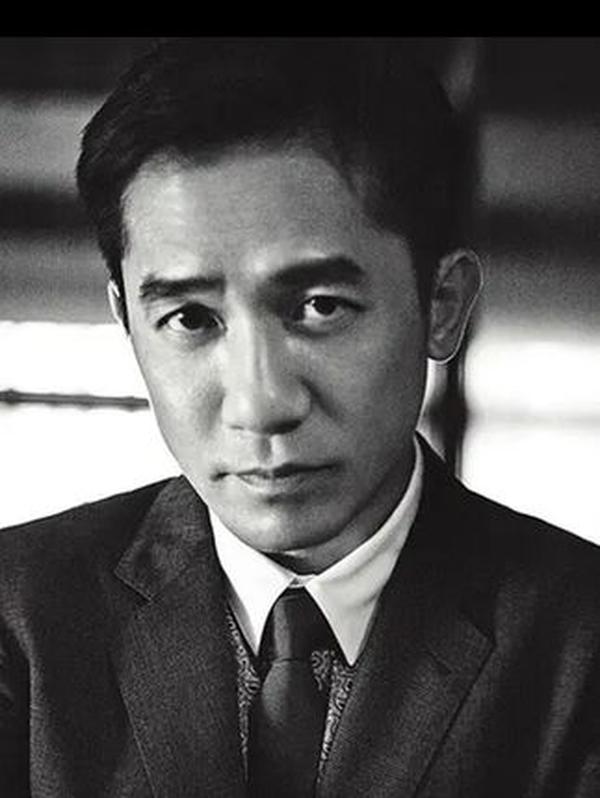 《花样年华》梁朝伟：脆弱里的演技封神路