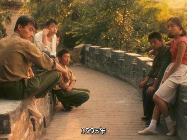 《阳光灿烂的日子》：青春的迷茫与悸动