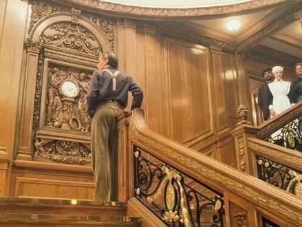 《泰坦尼克号》泰坦尼克号：永恒的爱与沉没的梦