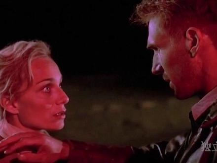 《英国病人》《英国病人》：战火中的禁忌之恋